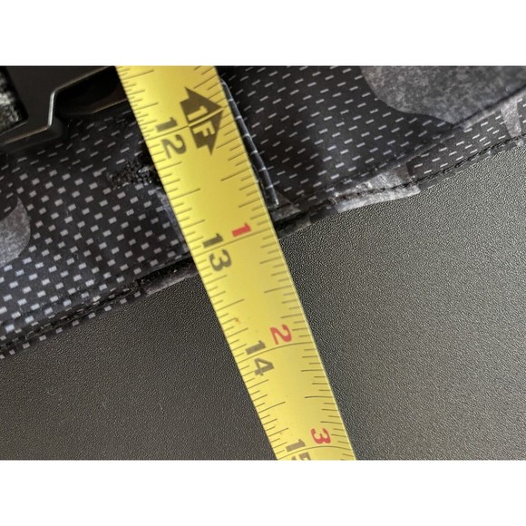 Iron Co  Belted Stretch Performance Hybrid Cargo Shorts  Gray  Camo  Size 38 - Picture 6 of 7